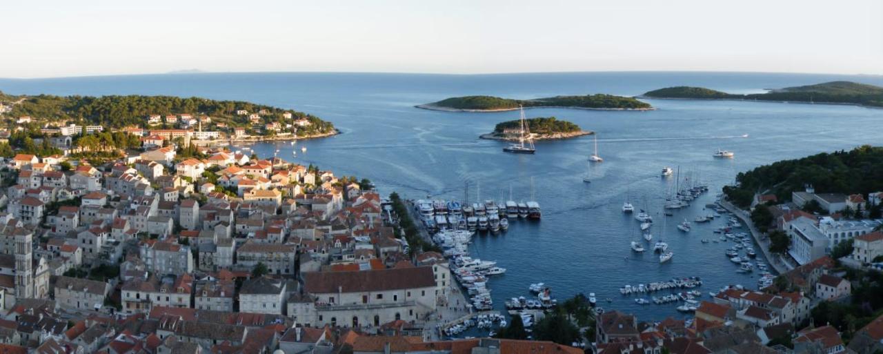 Feelhvar Along Bluelagoon Beach ฮวาร์ ภายนอก รูปภาพ